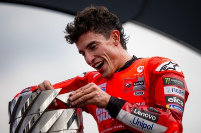 �}���N�E�}���P�X