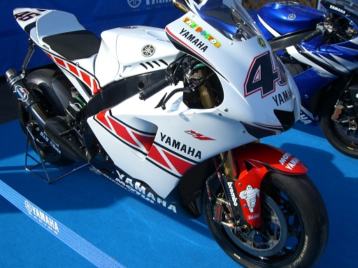 1/24 ヤマハ YZR-M1 ロッシ バレンシア MOTO GP 2005