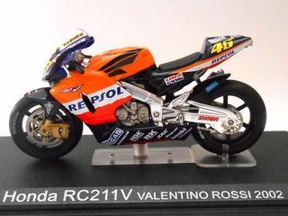 HONDA RC211V VALENTINO ROSSI 2002