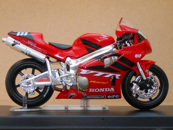 チャンピオンバイクコレクションNO.60：VTR1000の模型